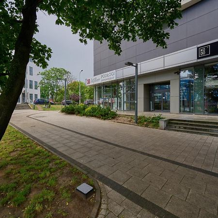 Odra Tower Apartment Center Of Wroclaw By Renters Prestige Exterior foto